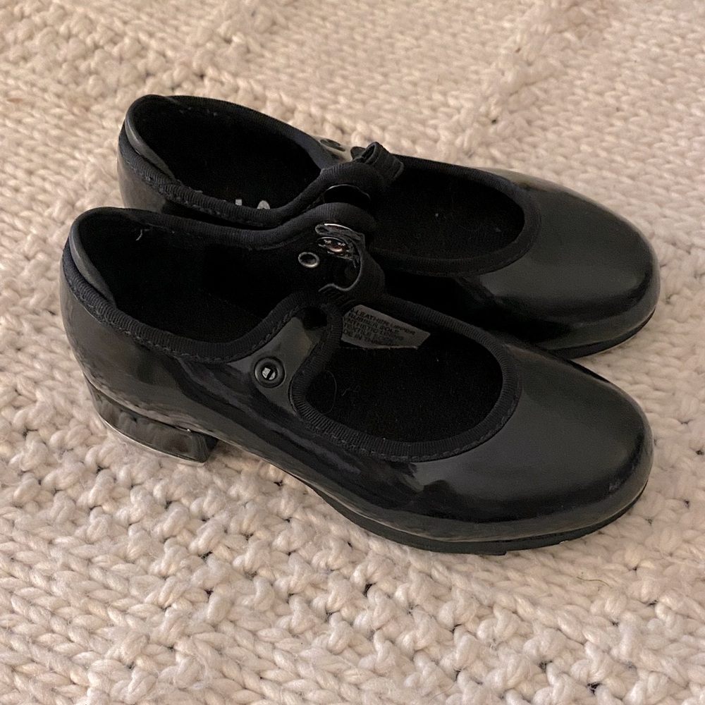 Toddler patent tap shoes